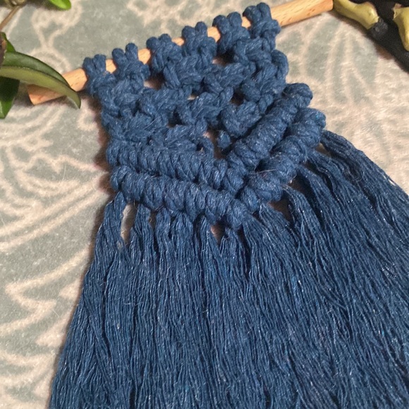 Beautiful Custom made Hand crafted Macrame Hanging wall decor - Picture 5 of 9